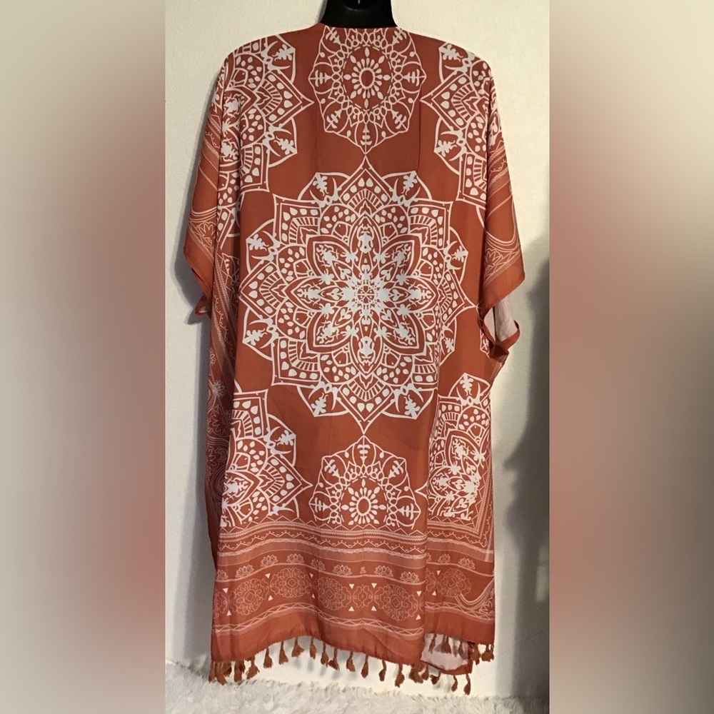 Women’s Cape/Kimono W/ Tassels. One Size, Lightweight.. - Picture 3 of 4